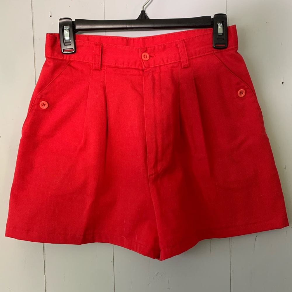 Vintage Laurente high waisted mom shorts-red